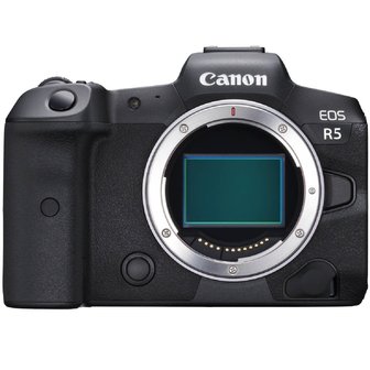 Canon EOS R5 + RF 50 mm &fnof;/1,8 STM