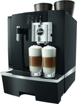 JURA Gastro Kaffeevollautomat GIGA X8 Aluminium-Schwarz