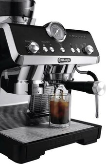 De&acute;Longhi Espresso-Maschine EC 9555.BK La Specialista Opera Schwarz / Silber